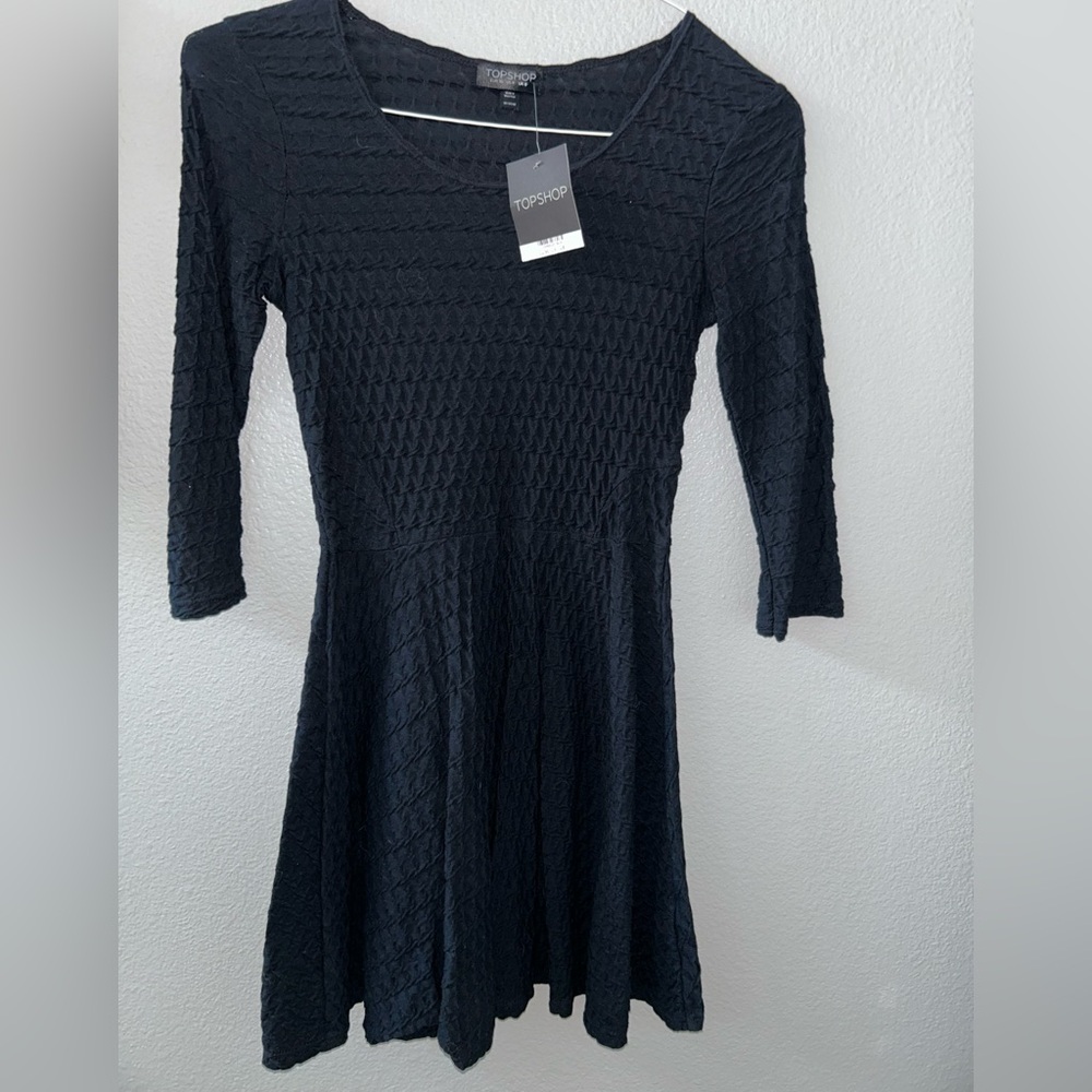 Topshop Black skater Dress Size 4 NWT textured 3/4 length sleeves